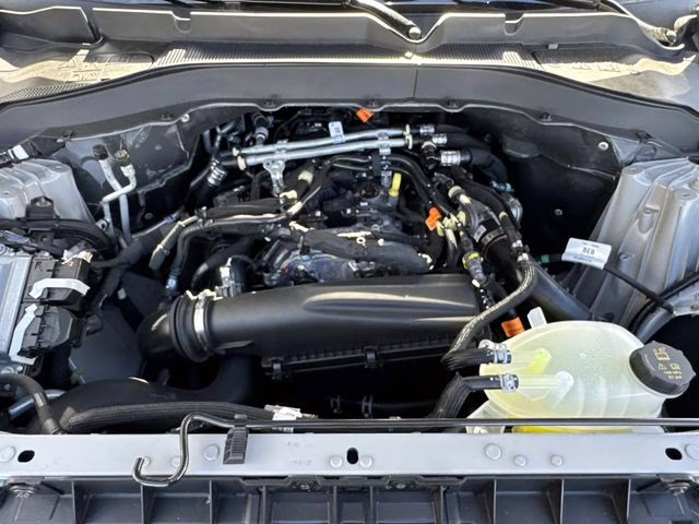 2026 White Metallic Ford Explorer Active RWD SUV