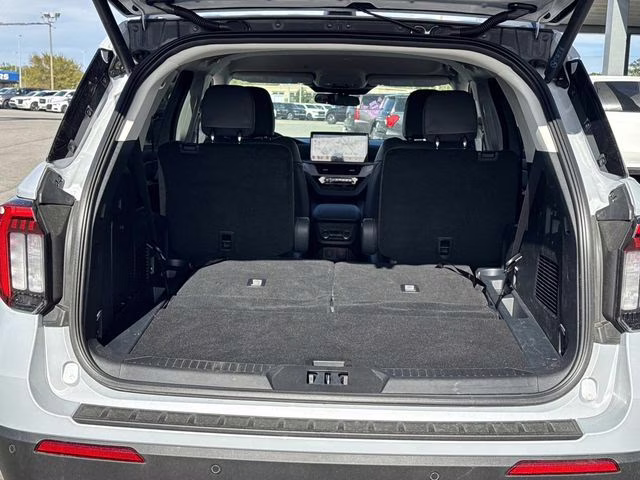 2026 White Metallic Ford Explorer Active RWD SUV