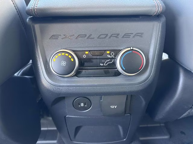 2026 White Metallic Ford Explorer Active RWD SUV