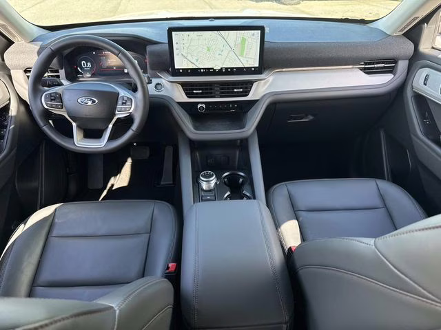 2026 White Metallic Ford Explorer Active RWD SUV