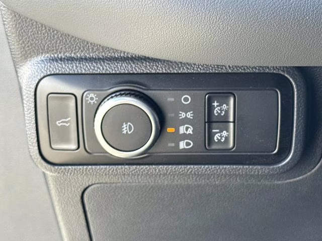 2026 White Metallic Ford Explorer Active RWD SUV