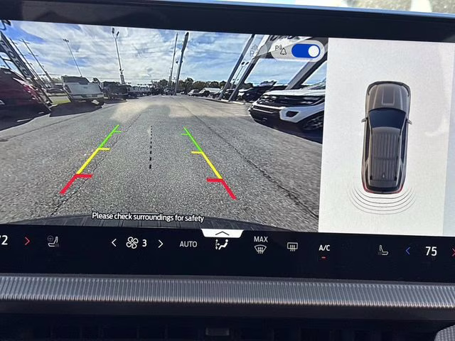 2026 White Metallic Ford Explorer Active RWD SUV