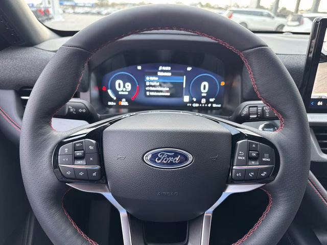 2026 White Metallic Ford Explorer ST-Line RWD SUV