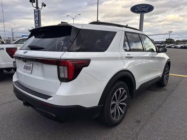 2026 White Metallic Ford Explorer ST-Line RWD SUV