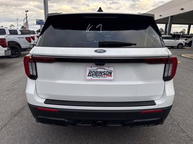 2026 White Metallic Ford Explorer ST-Line RWD SUV