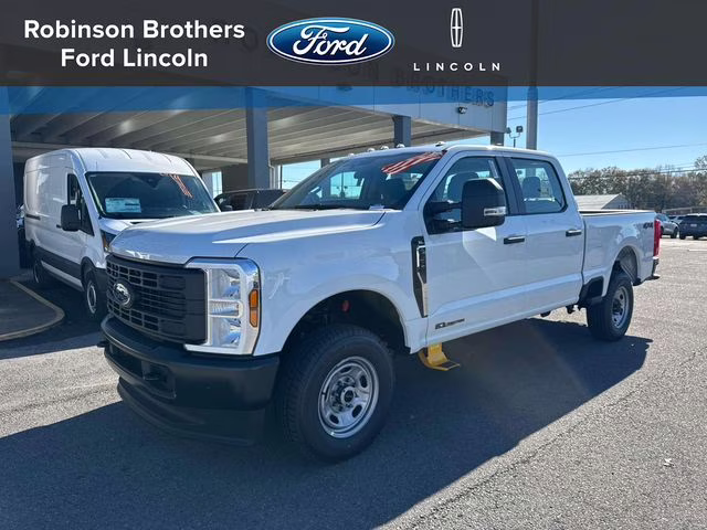 2026 Oxford White Ford Super Duty F-250 SRW XL 4X4 Truck
