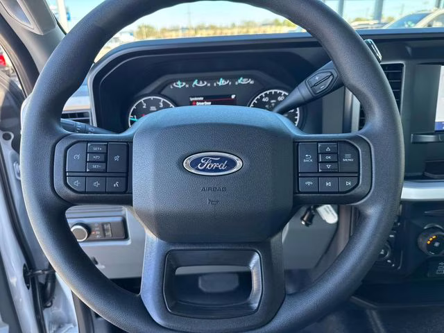 2026 Oxford White Ford Super Duty F-250 SRW XL 4X4 Truck