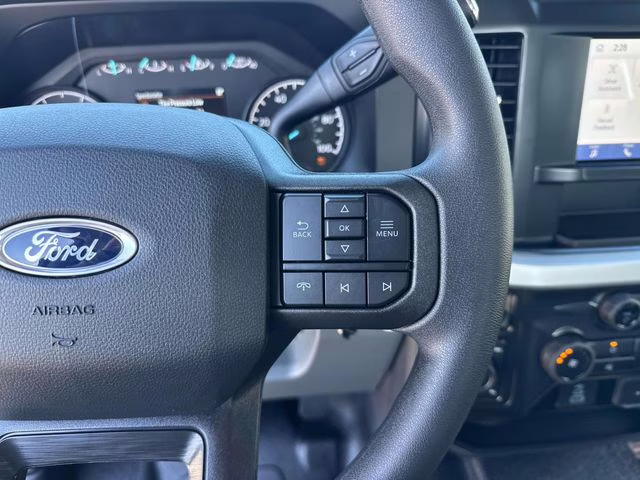 2026 Oxford White Ford Super Duty F-250 SRW XL 4X4 Truck