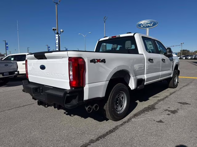 2026 Oxford White Ford Super Duty F-250 SRW XL 4X4 Truck