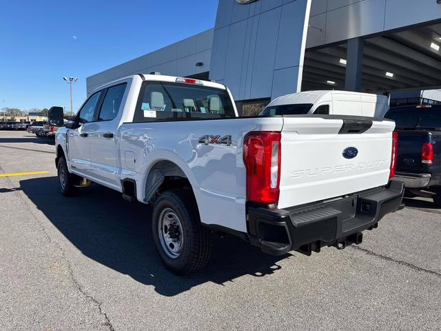 2026 Oxford White Ford Super Duty F-250 SRW XL 4X4 Truck