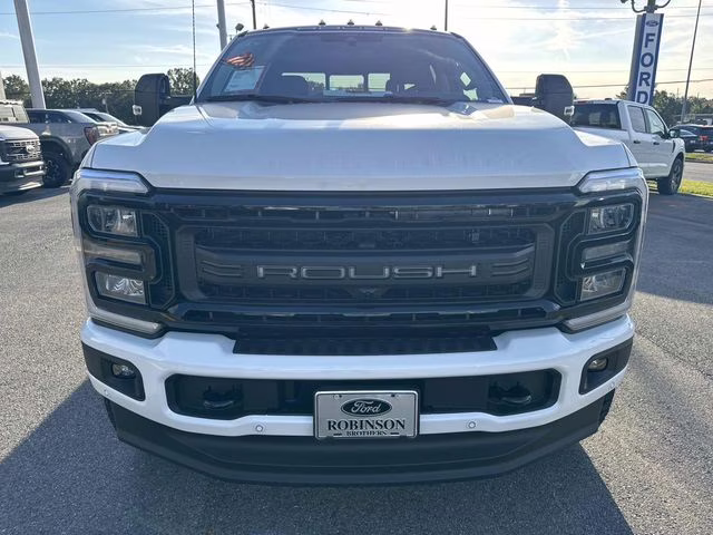 2026 White Metallic Ford Super Duty F-250 SRW Lariat 4X4 Truck