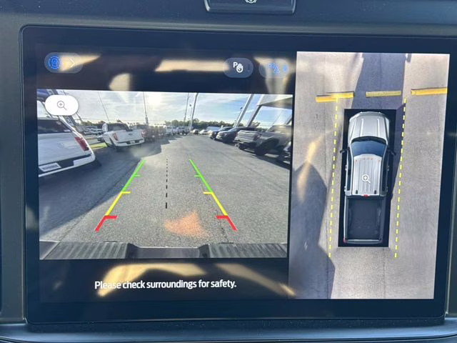 2026 White Metallic Ford Super Duty F-250 SRW Lariat 4X4 Truck