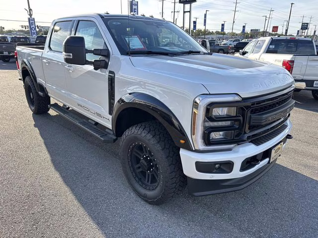 2026 White Metallic Ford Super Duty F-250 SRW Lariat 4X4 Truck