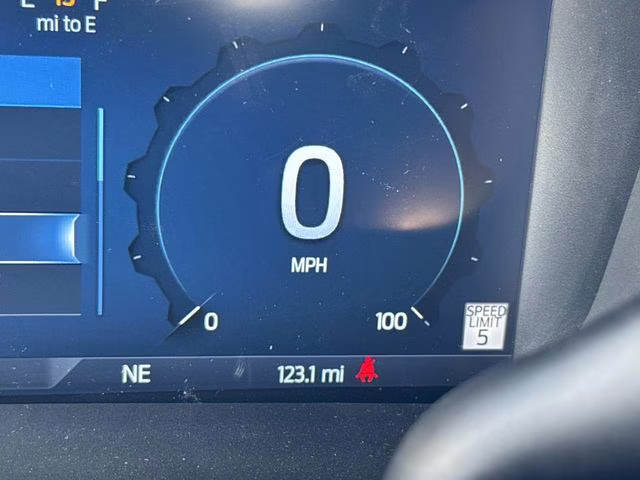 2026 White Metallic Ford Super Duty F-250 SRW Lariat 4X4 Truck