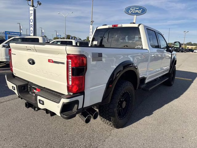 2026 White Metallic Ford Super Duty F-250 SRW Lariat 4X4 Truck