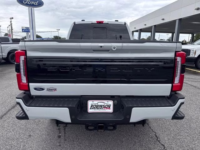 2026 Avalanche Ford Super Duty F-250 SRW Platinum 4X4 Truck