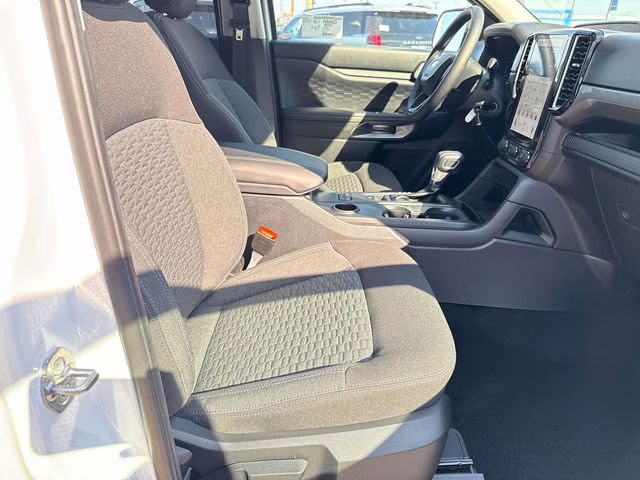 2025 Oxford White Ford Ranger XLT RWD Truck