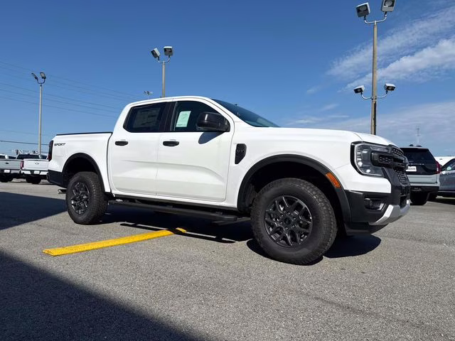 2025 Oxford White Ford Ranger XLT RWD Truck