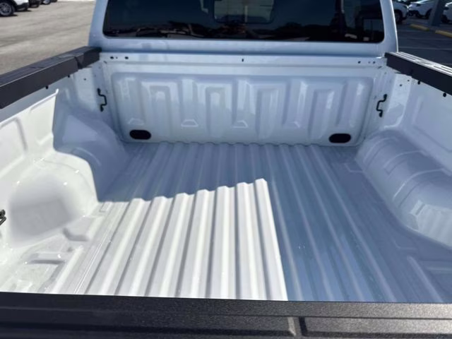 2025 Oxford White Ford Ranger XLT RWD Truck