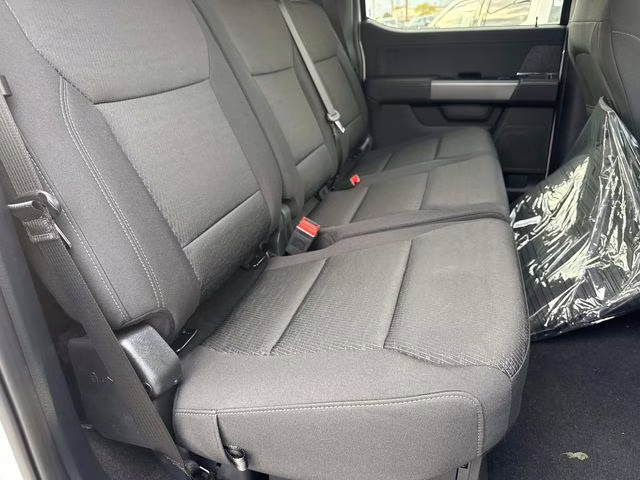 2025 Oxford White Ford F-150 XLT 4X4 Truck