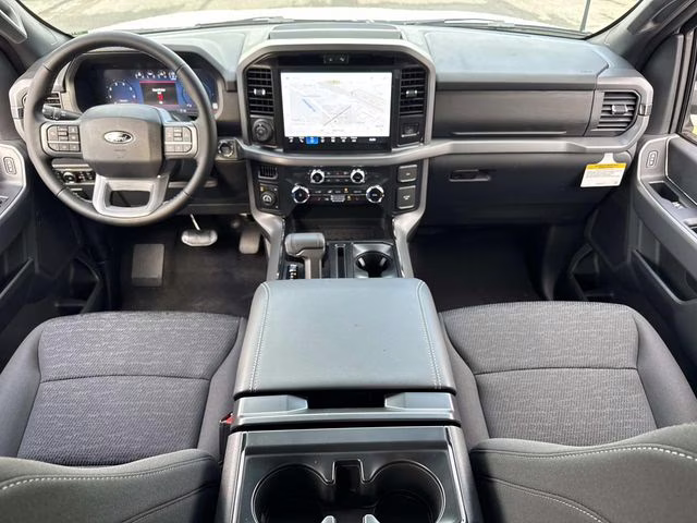 2025 Oxford White Ford F-150 XLT 4X4 Truck