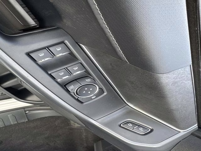 2025 Oxford White Ford F-150 XLT 4X4 Truck