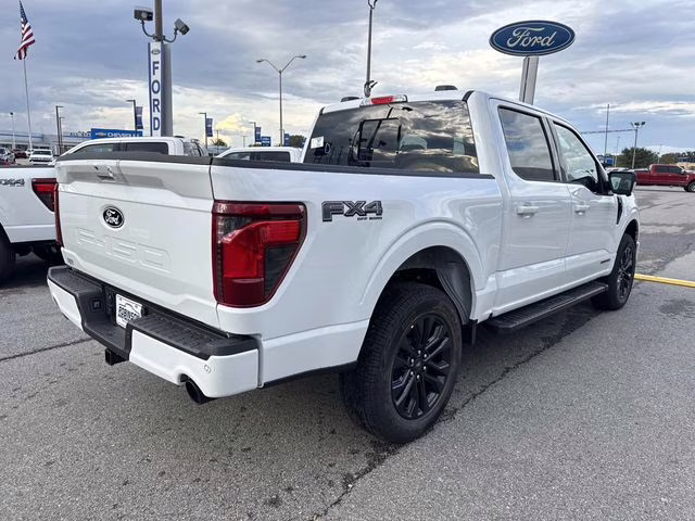 2025 Oxford White Ford F-150 XLT 4X4 Truck