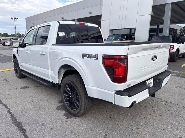 2025 Oxford White Ford F-150 XLT 4X4 Truck