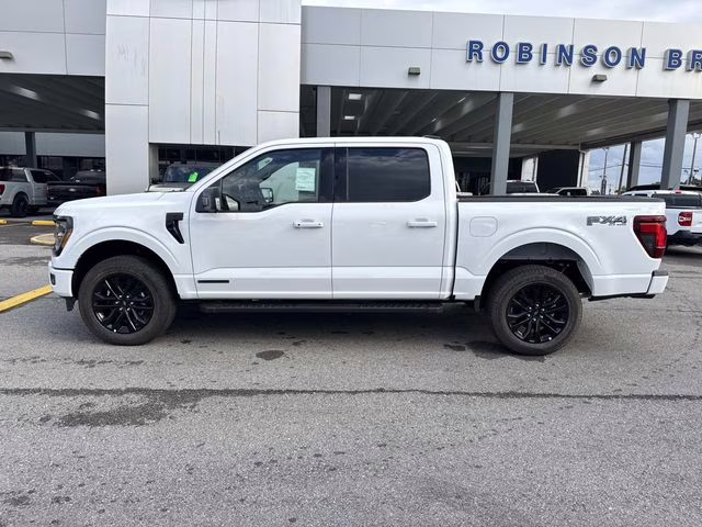 2025 Oxford White Ford F-150 XLT 4X4 Truck