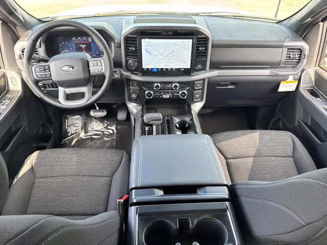 2025 Oxford White Ford F-150 XLT 4X4 Truck