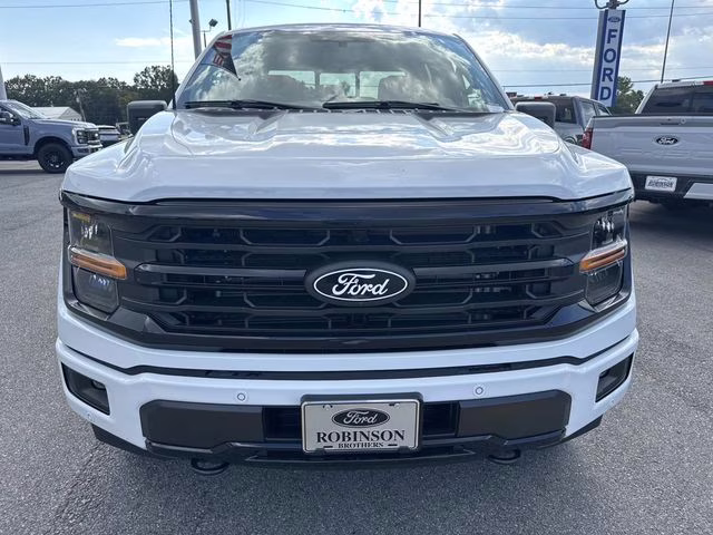 2025 Oxford White Ford F-150 XLT 4X4 Truck