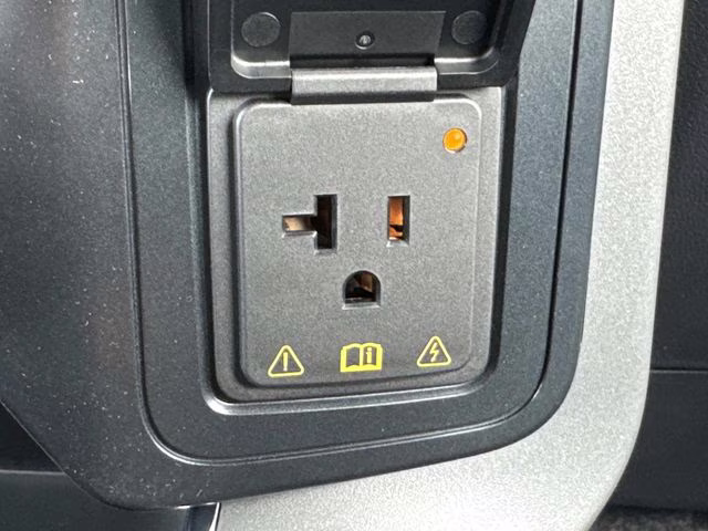 2025 Oxford White Ford F-150 XLT 4X4 Truck