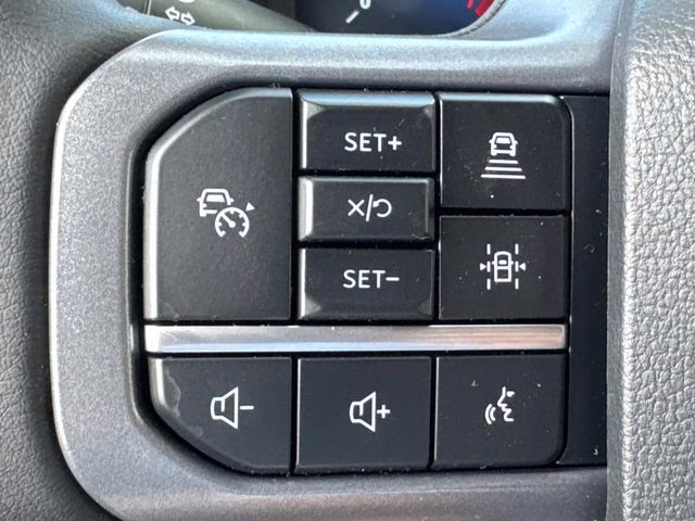 2025 Oxford White Ford F-150 XLT 4X4 Truck