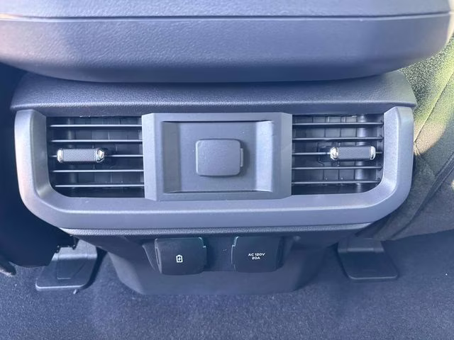 2025 Black Metallic Ford F-150 XLT 4X4 Truck