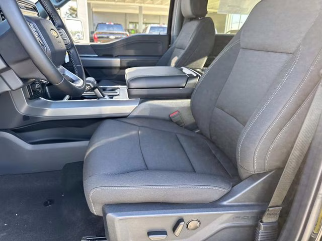 2025 Black Metallic Ford F-150 XLT 4X4 Truck