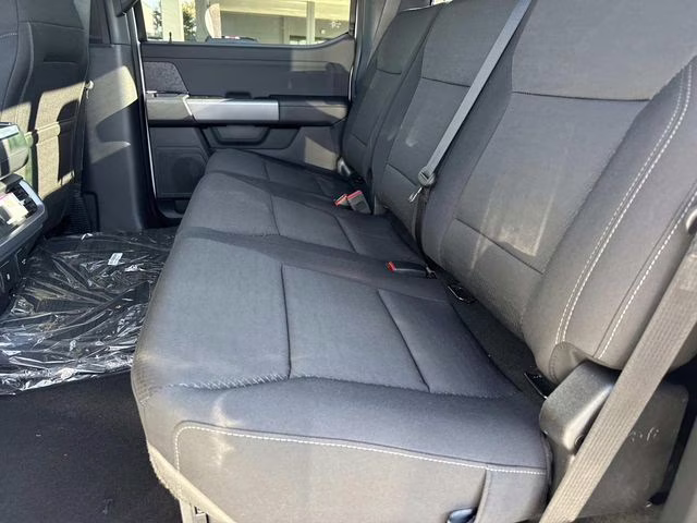 2025 Oxford White Ford F-150 XLT 4X4 Truck