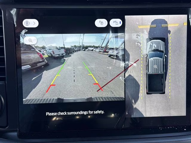 2025 Oxford White Ford F-150 XLT 4X4 Truck