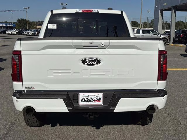 2025 Oxford White Ford F-150 XLT 4X4 Truck