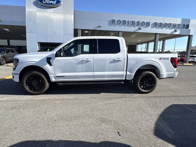 2025 Oxford White Ford F-150 XLT 4X4 Truck