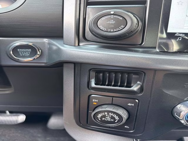 2025 Black Metallic Ford F-150 XLT 4X4 Truck