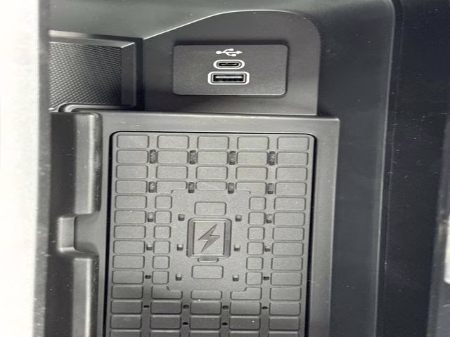 2025 Oxford White Ford F-150 XLT 4X4 Truck