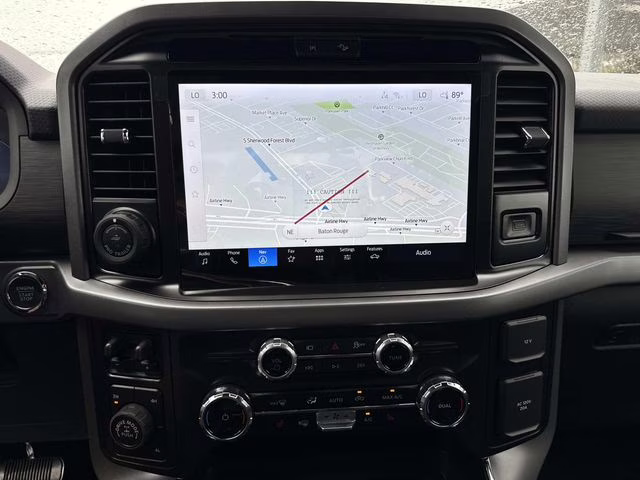 2025 Oxford White Ford F-150 XLT 4X4 Truck