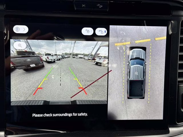 2025 Oxford White Ford F-150 XLT 4X4 Truck