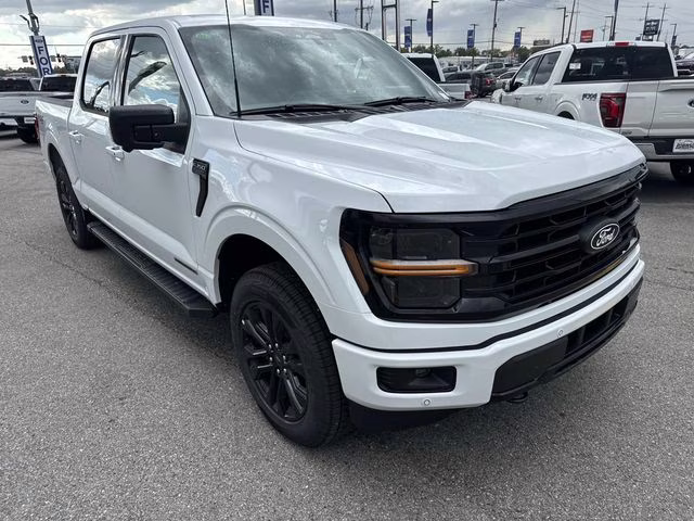 2025 Oxford White Ford F-150 XLT 4X4 Truck