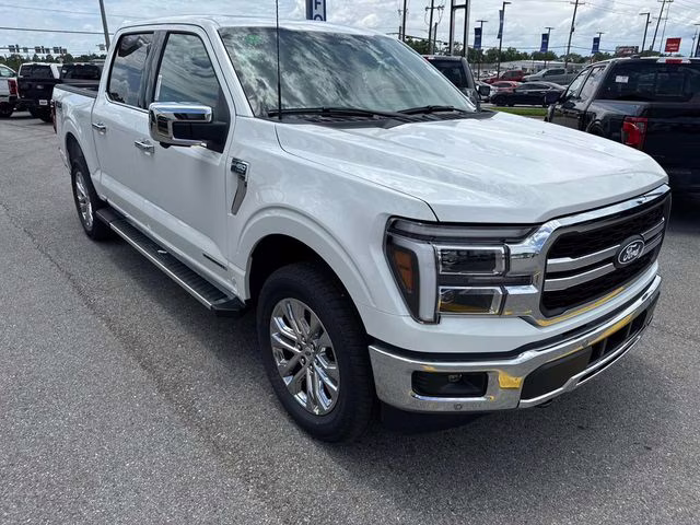 2025 White Metallic Ford F-150 Lariat 4X4 Truck