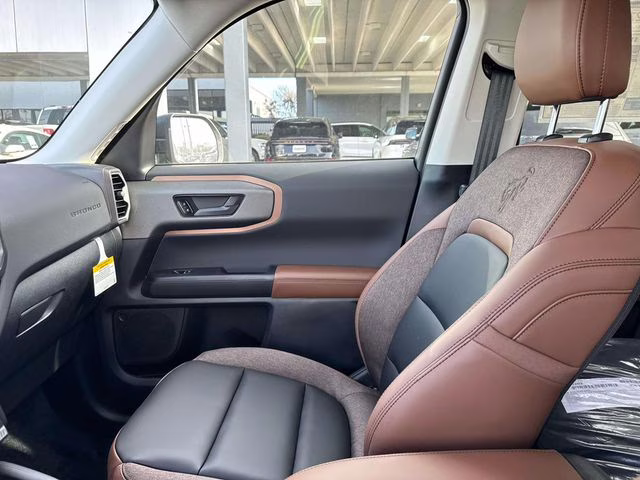 2025 Green Metallic Ford Bronco Sport Outer Banks 4X4 SUV