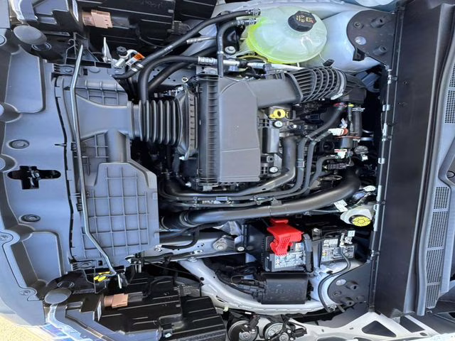 2026 Oxford White Ford Maverick XL AWD Truck