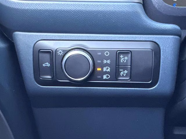 2026 Oxford White Ford Maverick XL AWD Truck