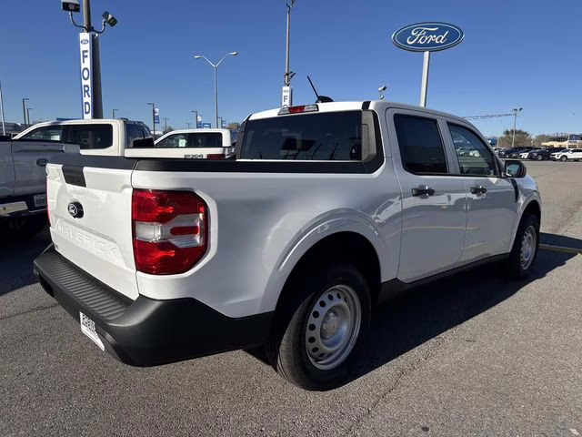 2026 Oxford White Ford Maverick XL AWD Truck