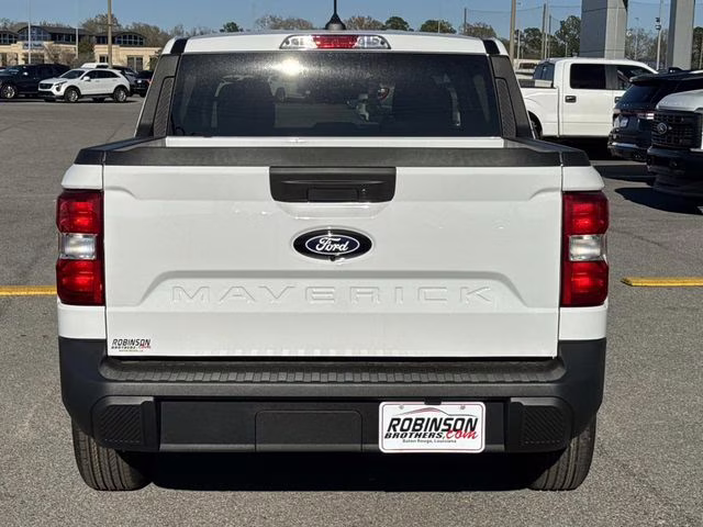2026 Oxford White Ford Maverick XL AWD Truck